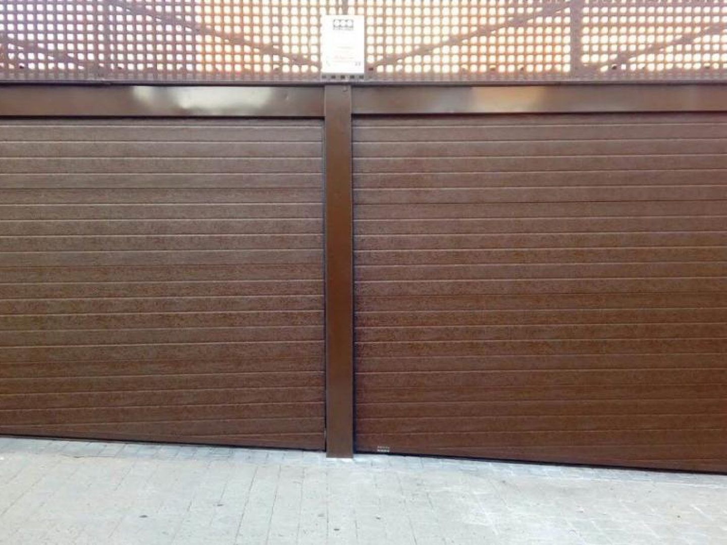 puerta-automatica-seccionales-acanaladas-1