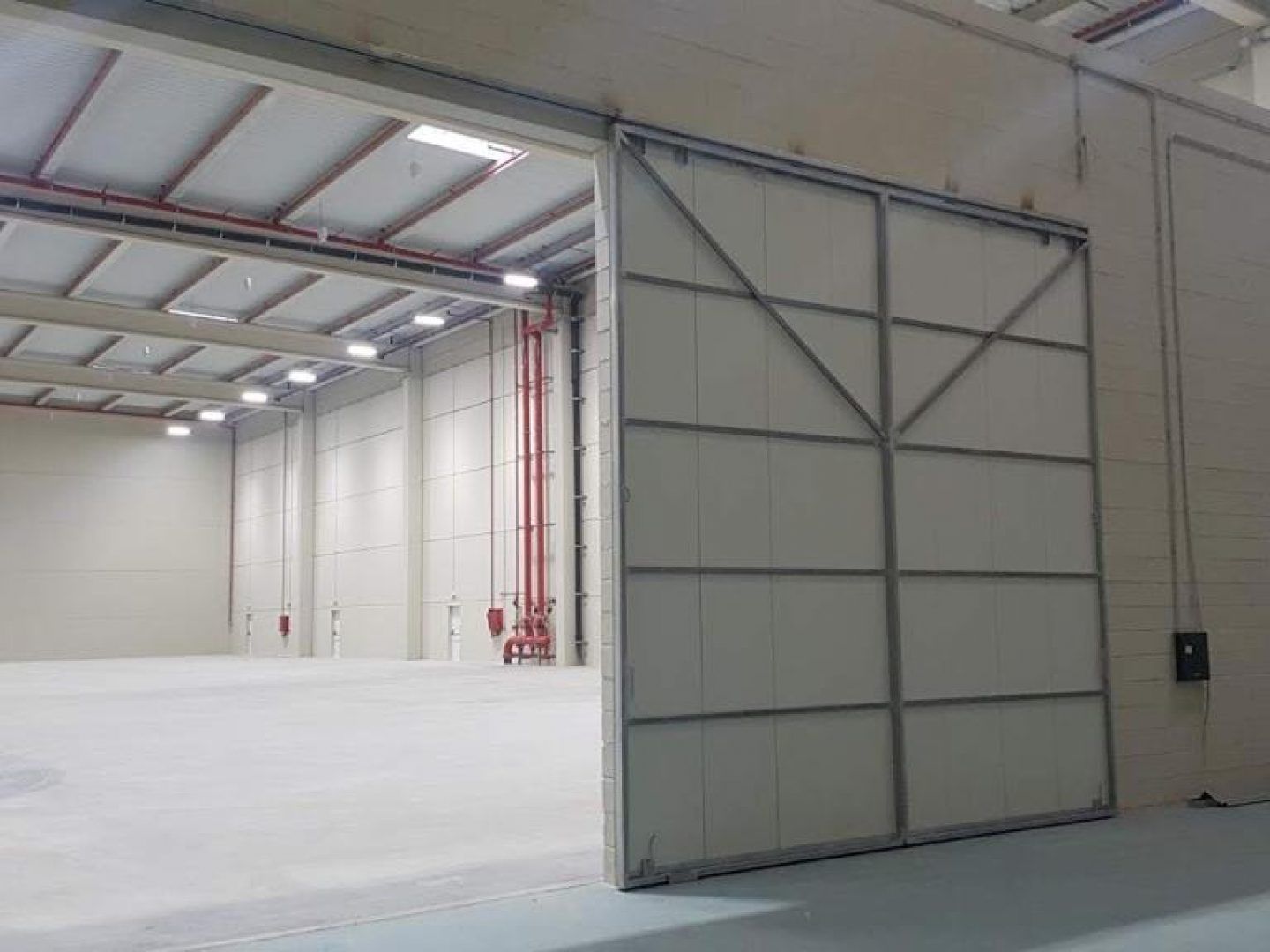 puerta-corredera-industrial-interior-1